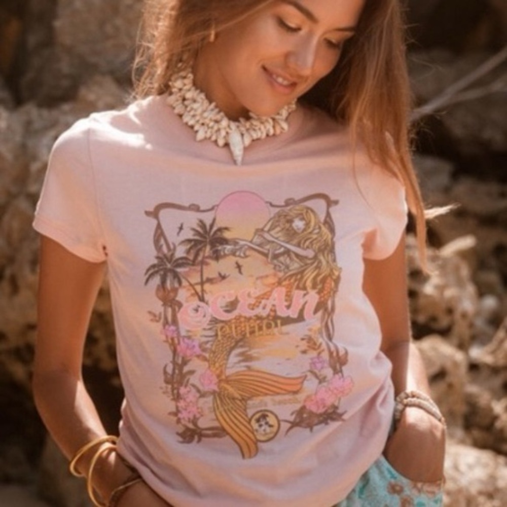 Spell & The Gypsy Collective Ocean Pearl Mermaid Organic Shrunken Tee in  XL